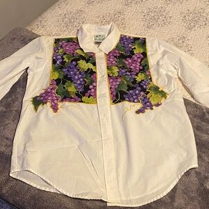 Vintage Women’s Grape Print Shirt